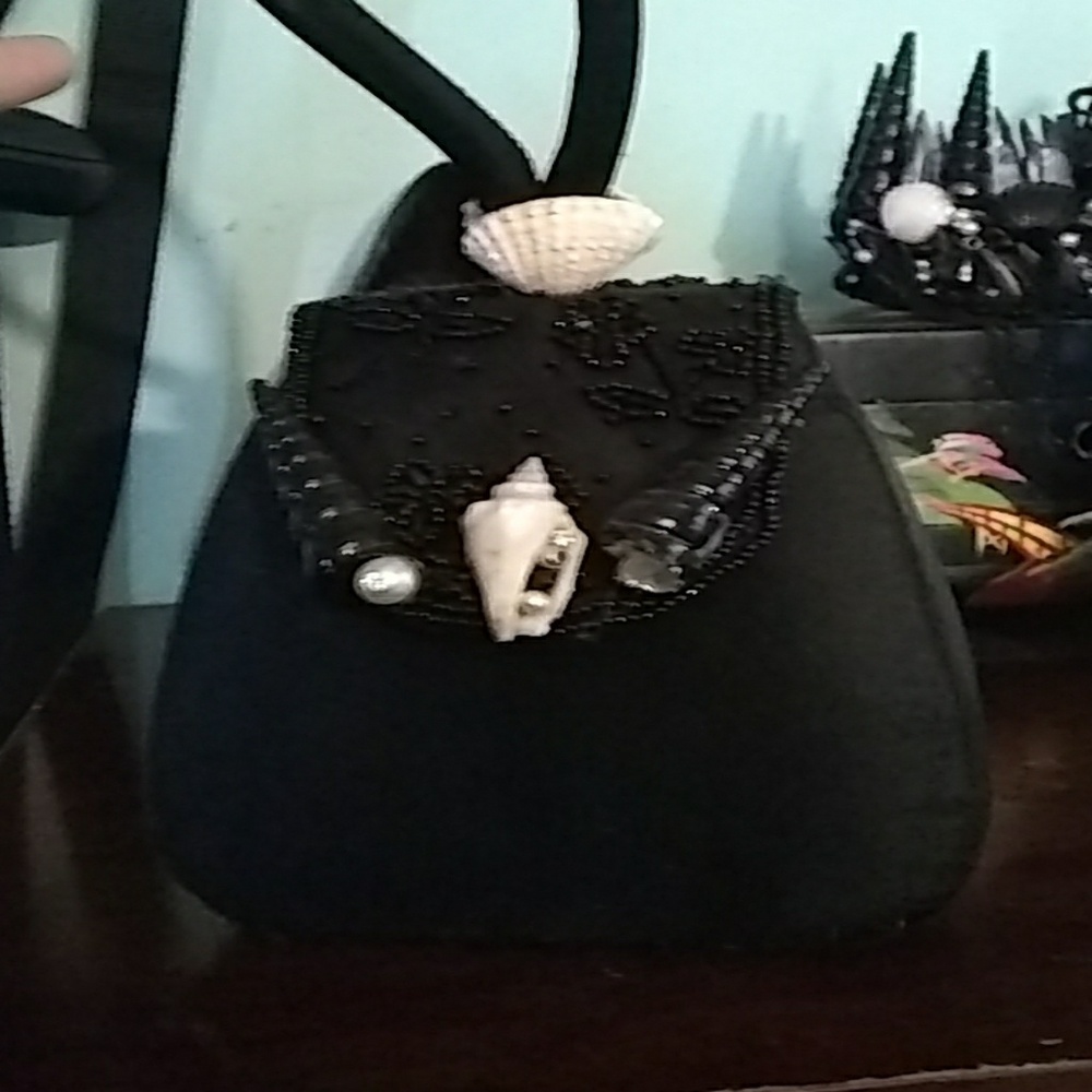 Queen of the sea purse